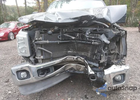 2013 Ford F-250 Lariat z USA, uszkodzony, nr VIN 1FT7W2BT6DEA02733